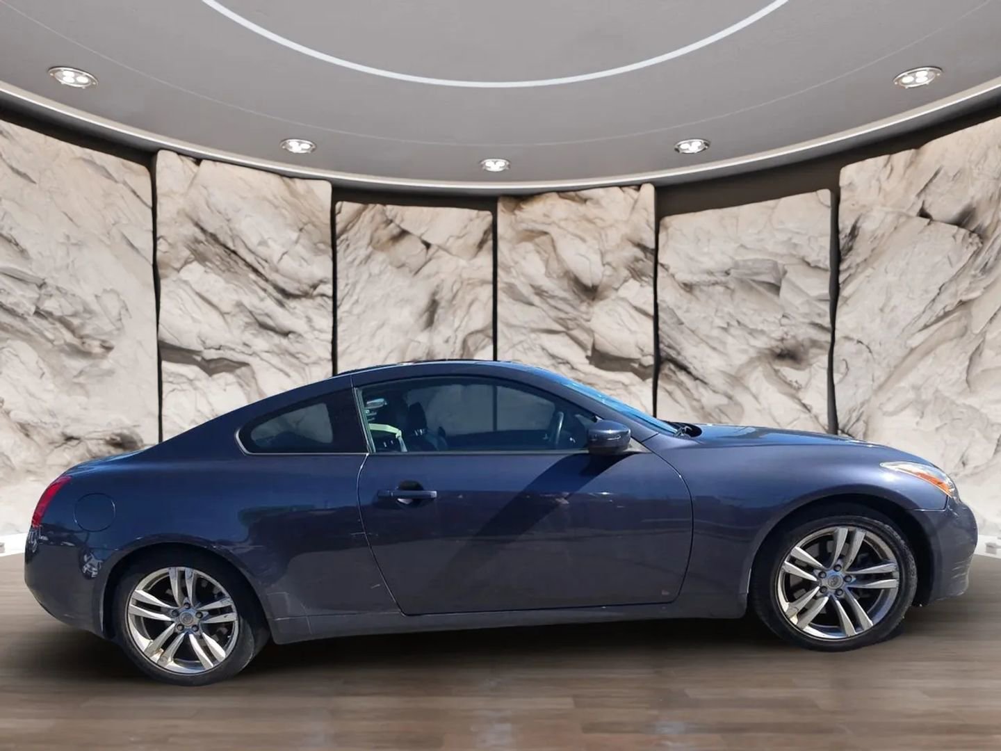 Used 2010 INFINITI G37 Journey w/ Premium Pkg image 4