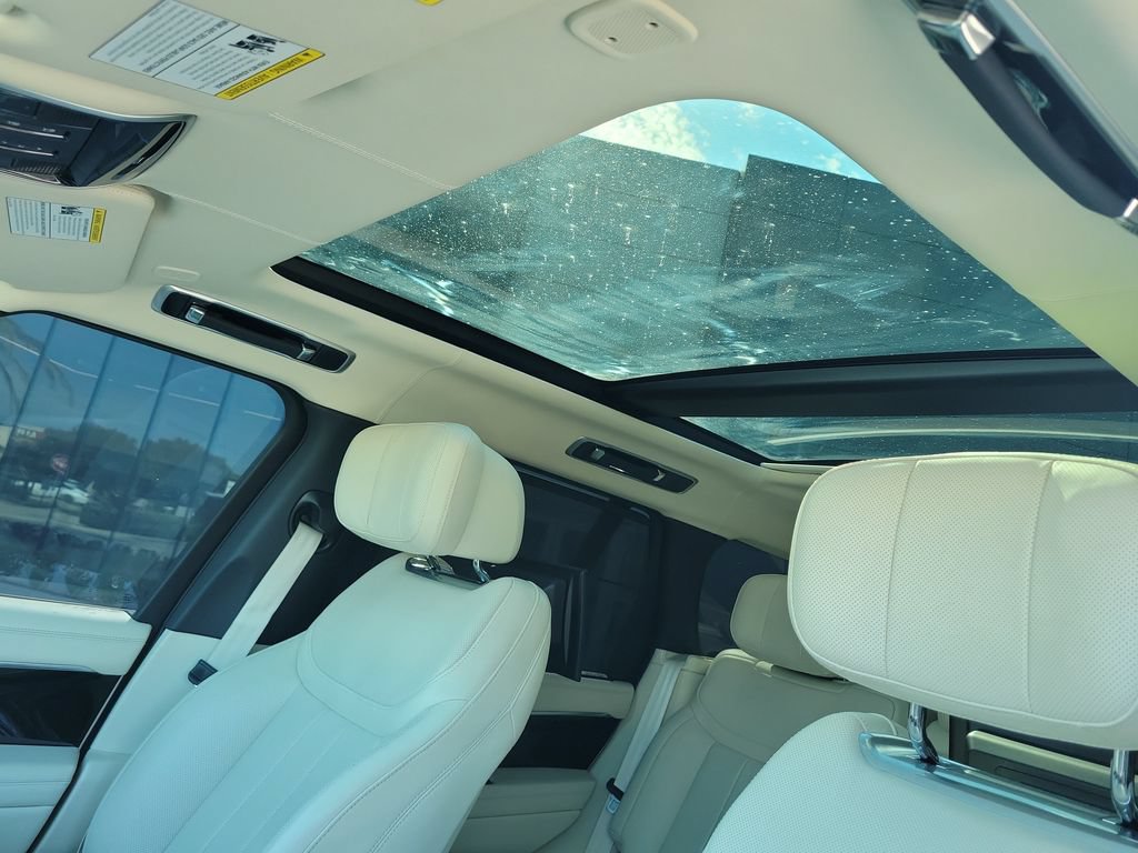 Certified 2024 Land Rover Range Rover Autobiography AWD/4WD image 28