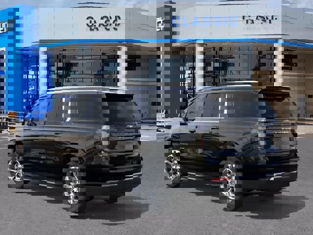 New 2026 Chevrolet Suburban LT w/ Comfort Package AWD/4WD image 3