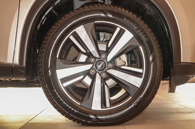 Used 2023 Nissan Rogue SL image 9