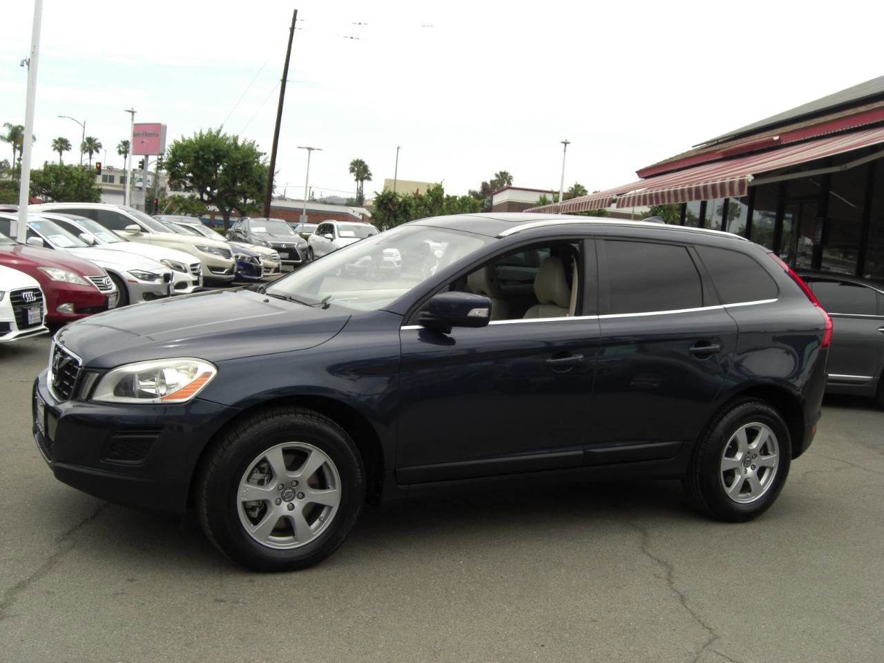 Used 2012 Volvo XC60 3.2 FWD image 3