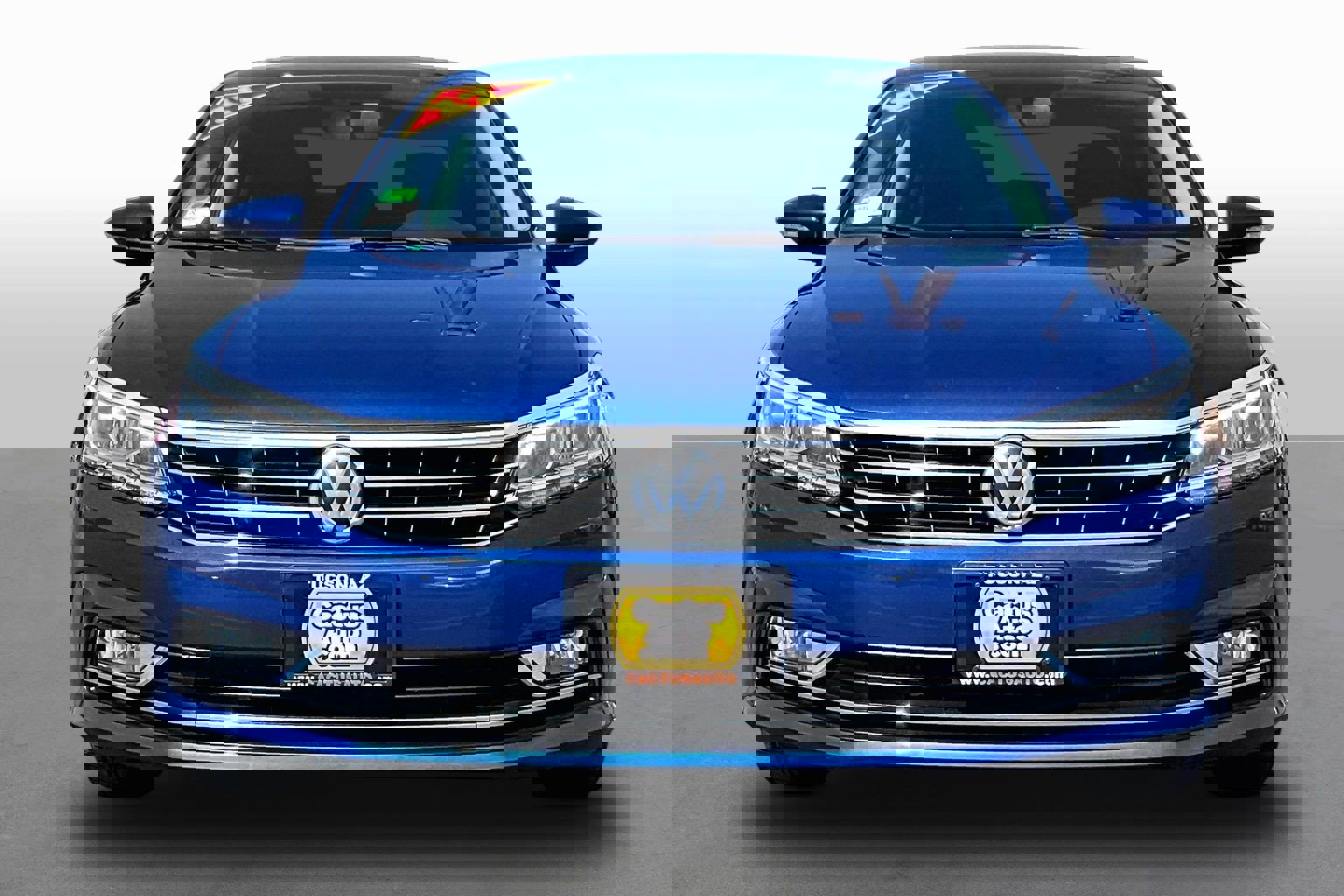 Used 2017 Volkswagen Passat 1.8T SE w/ SE Lighting Package FWD image 3