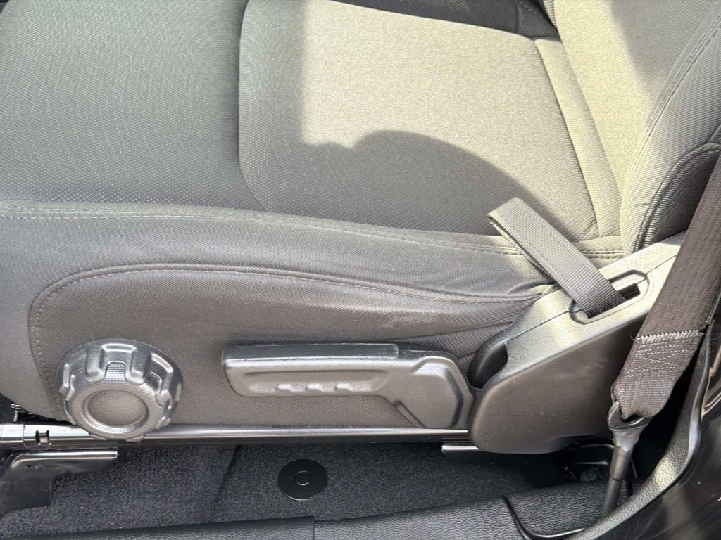 Used 2022 Jeep Gladiator Sport image 20