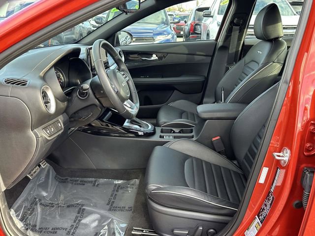 Used 2024 Kia Forte GT-Line w/ GT-Line Premium Package image 18