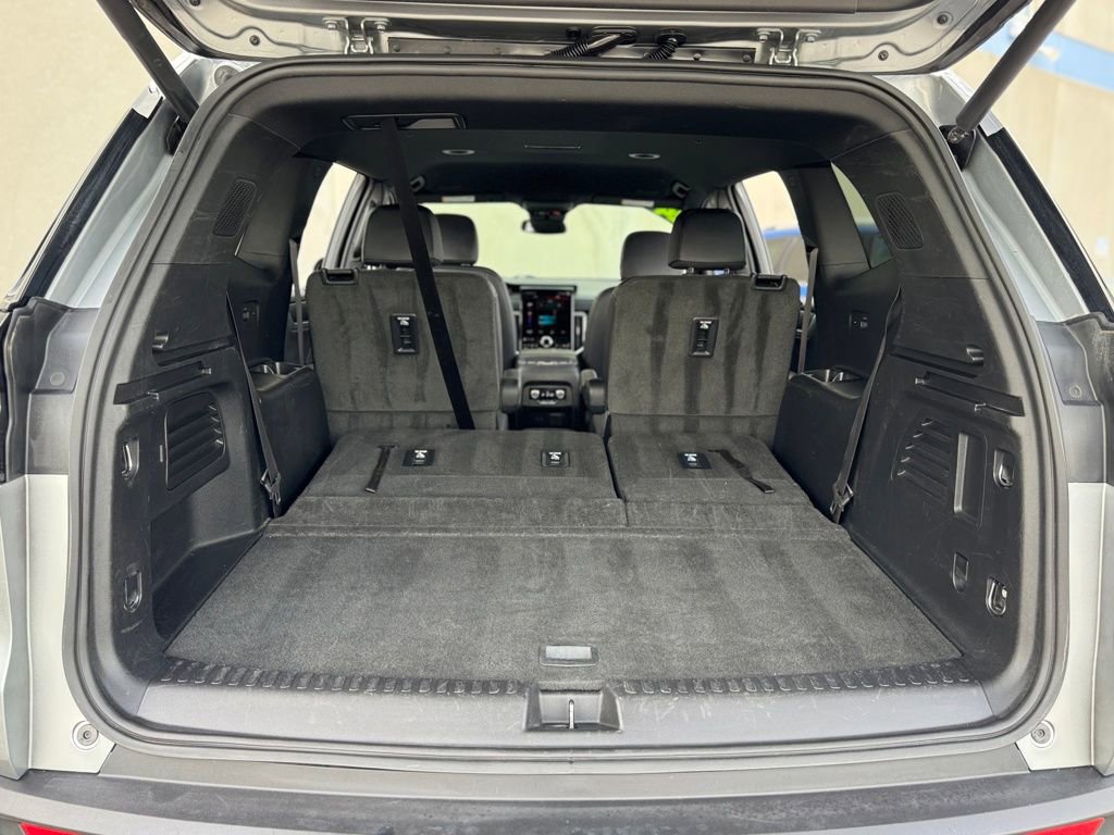 Used 2024 GMC Acadia Elevation image 33