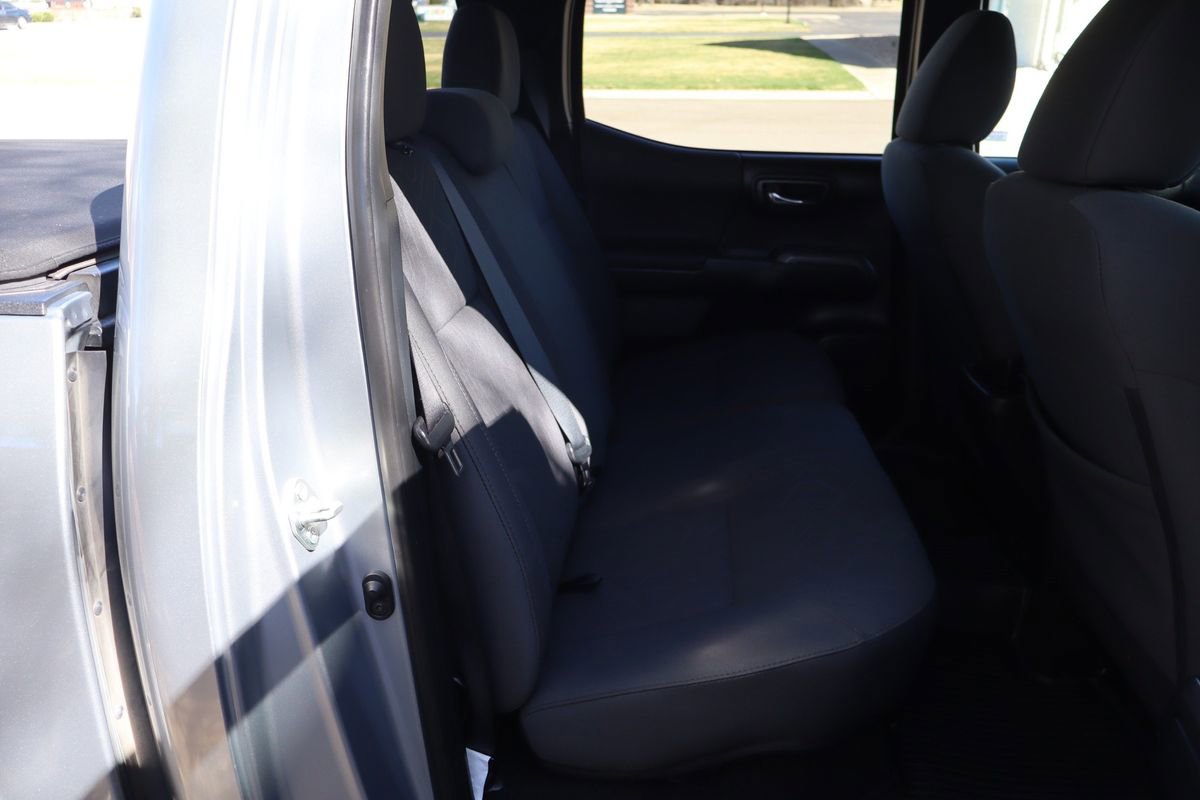 Used 2017 Toyota Tacoma TRD Sport image 22