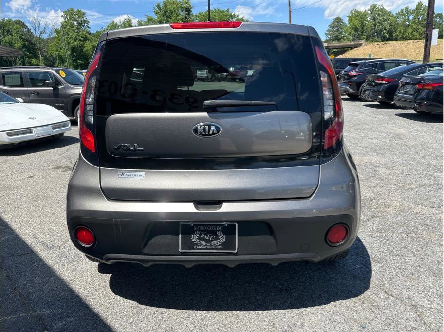 Used 2018 Kia Soul image 7
