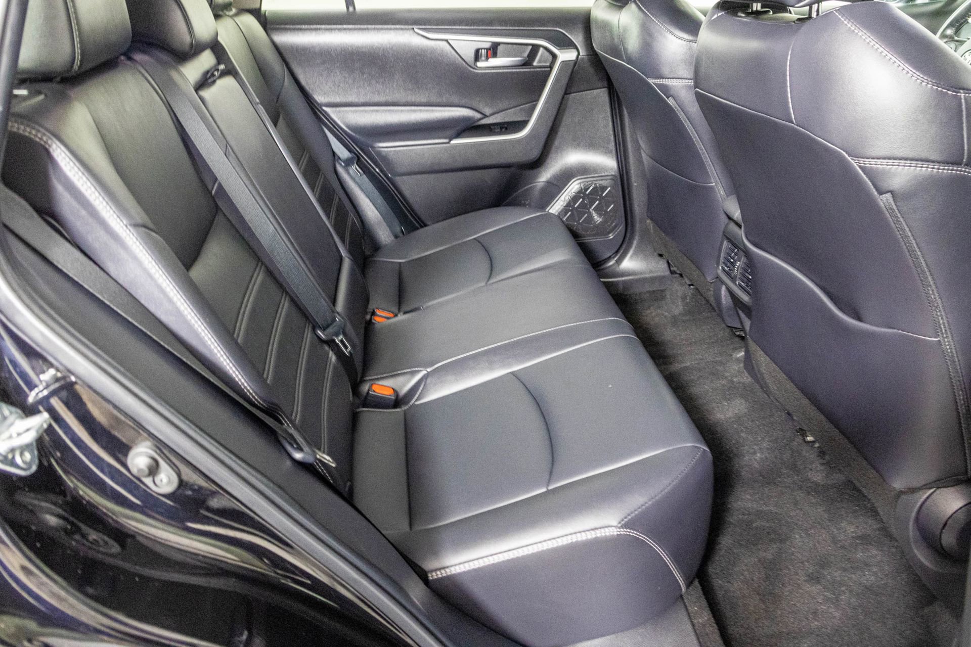 Used 2022 Toyota RAV4 XLE Premium image 42