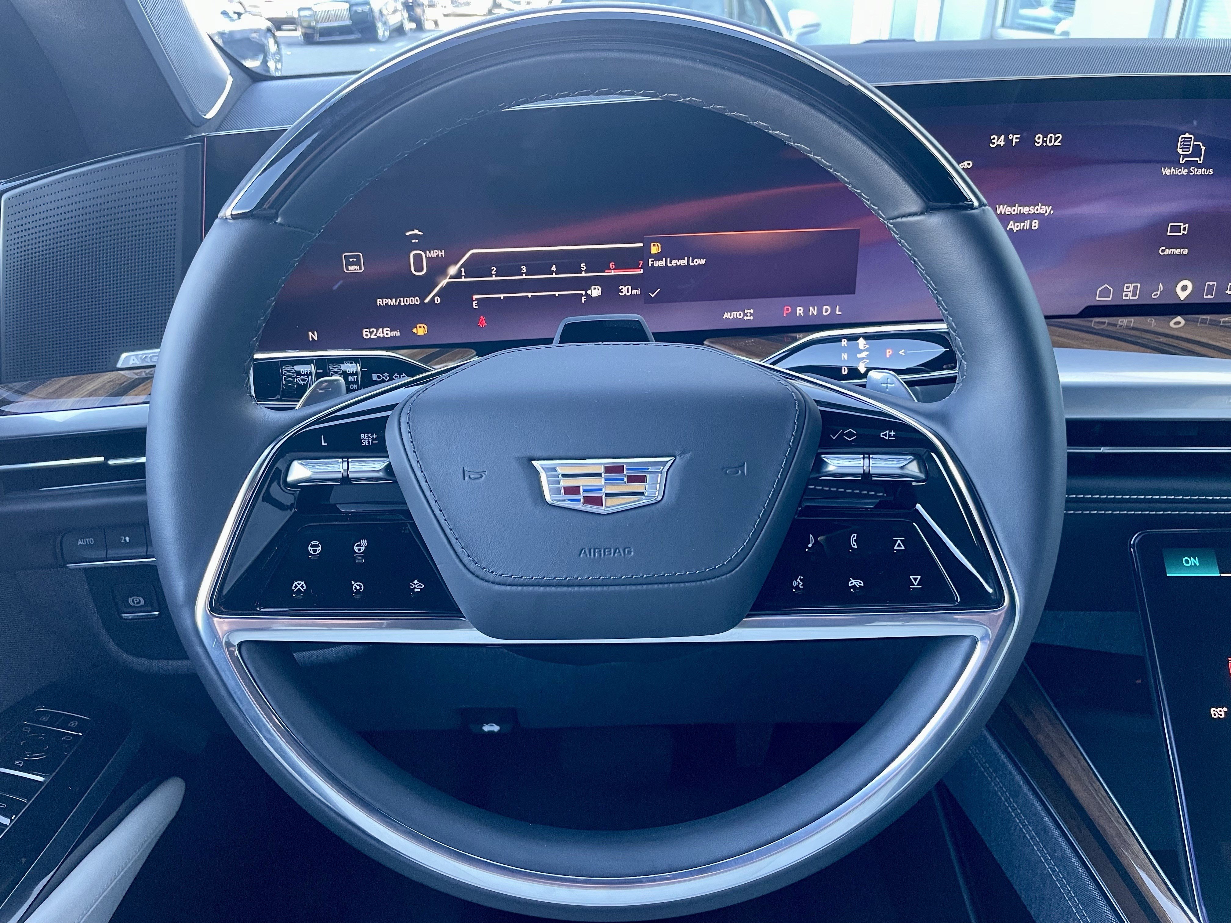 Used 2025 Cadillac Escalade Sport Platinum w/ LPO, ONYX Package image 21