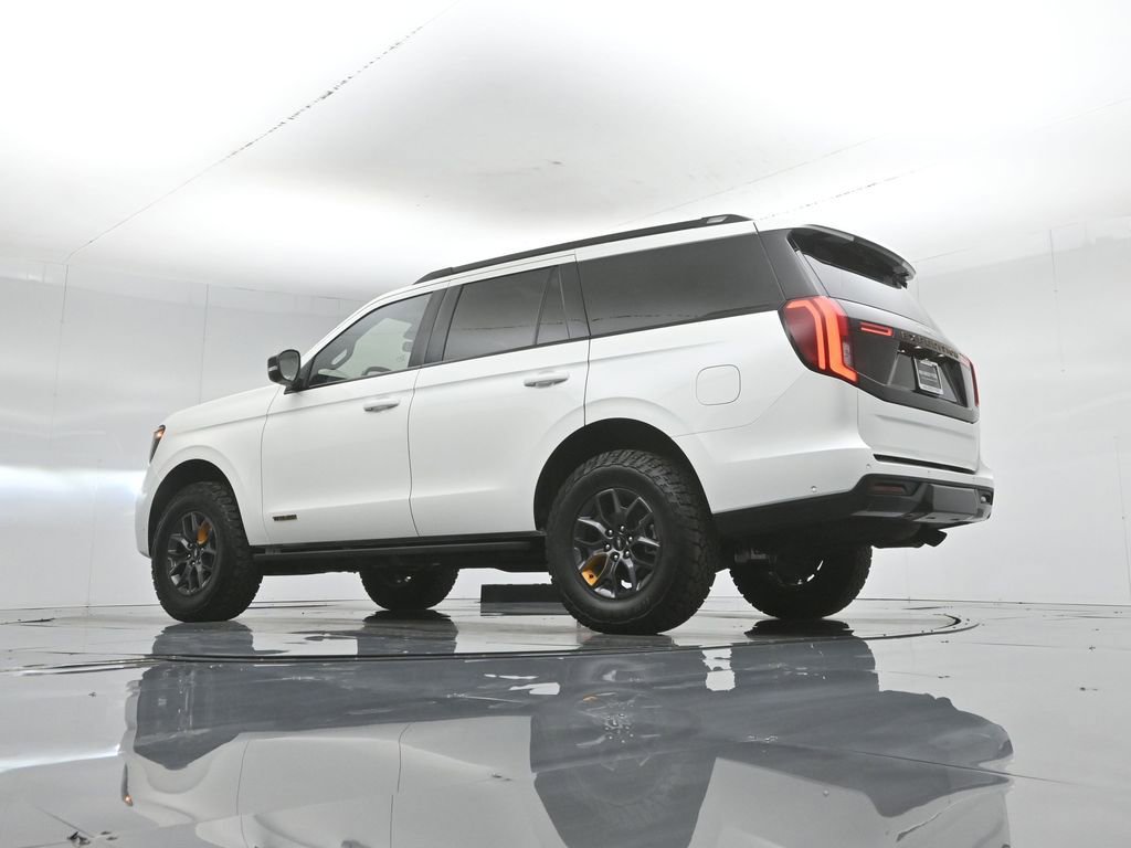 Used 2025 Ford Expedition Tremor AWD/4WD image 57