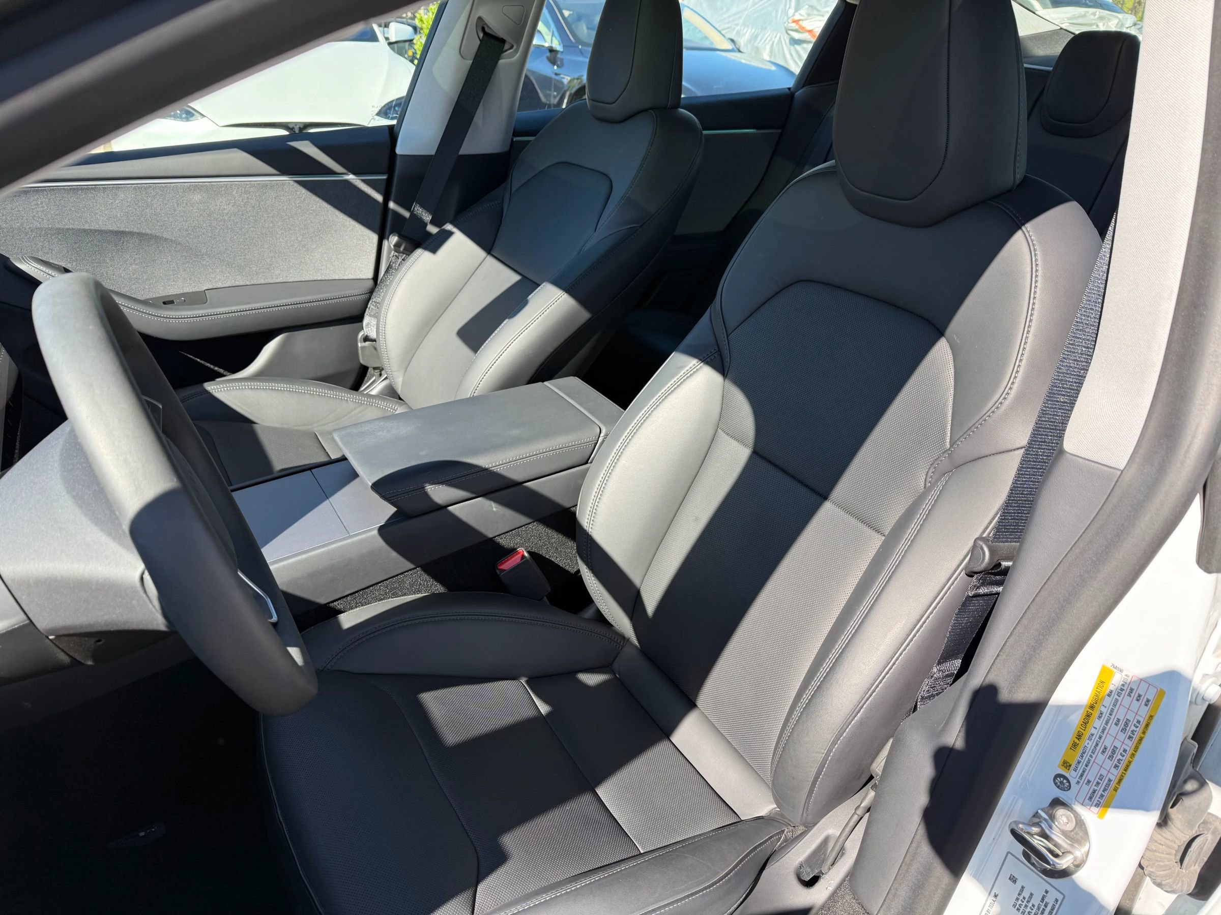 Used 2024 Tesla Model 3 Standard Range image 12