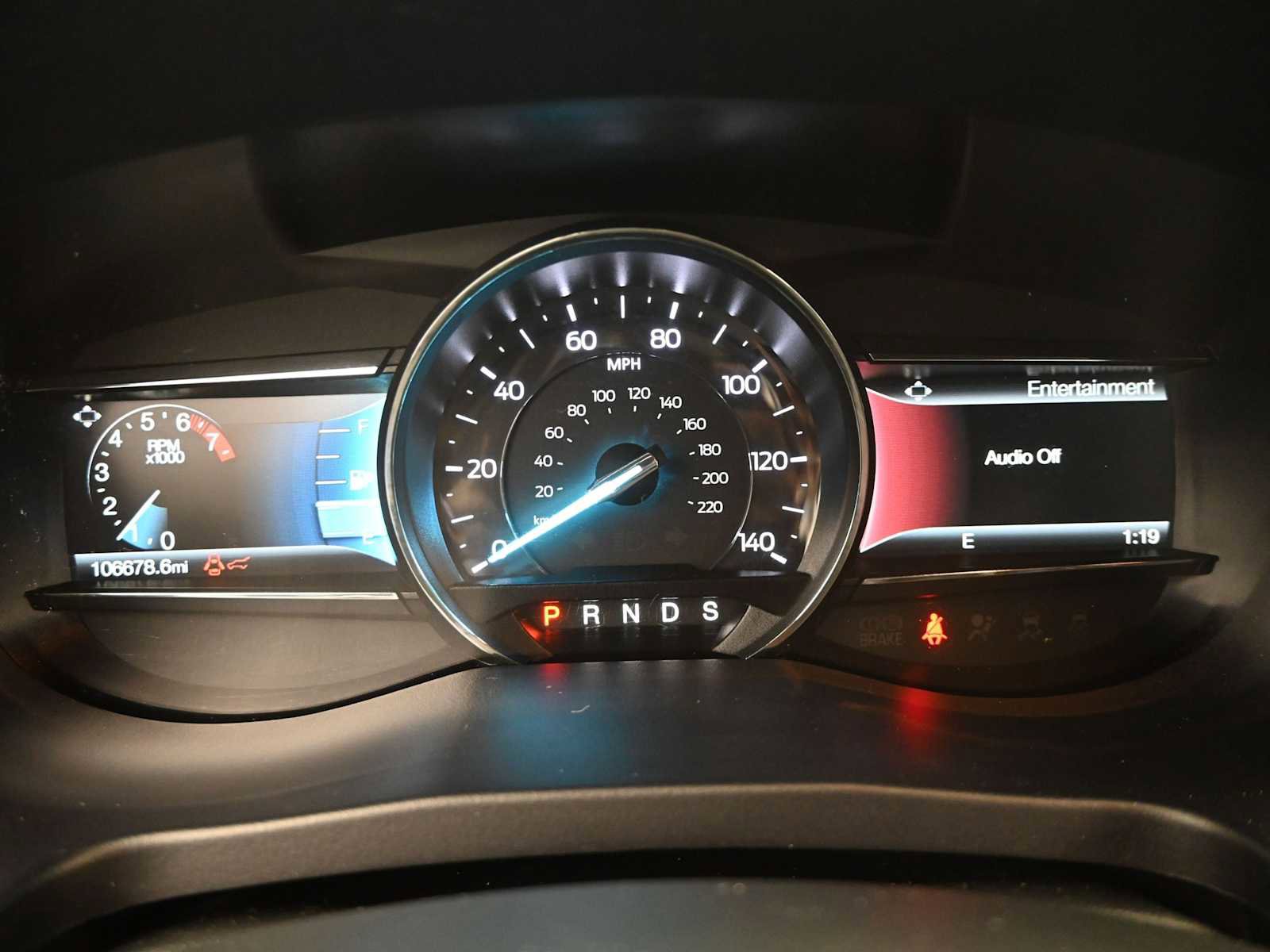 Used 2018 Ford Explorer Limited image 16