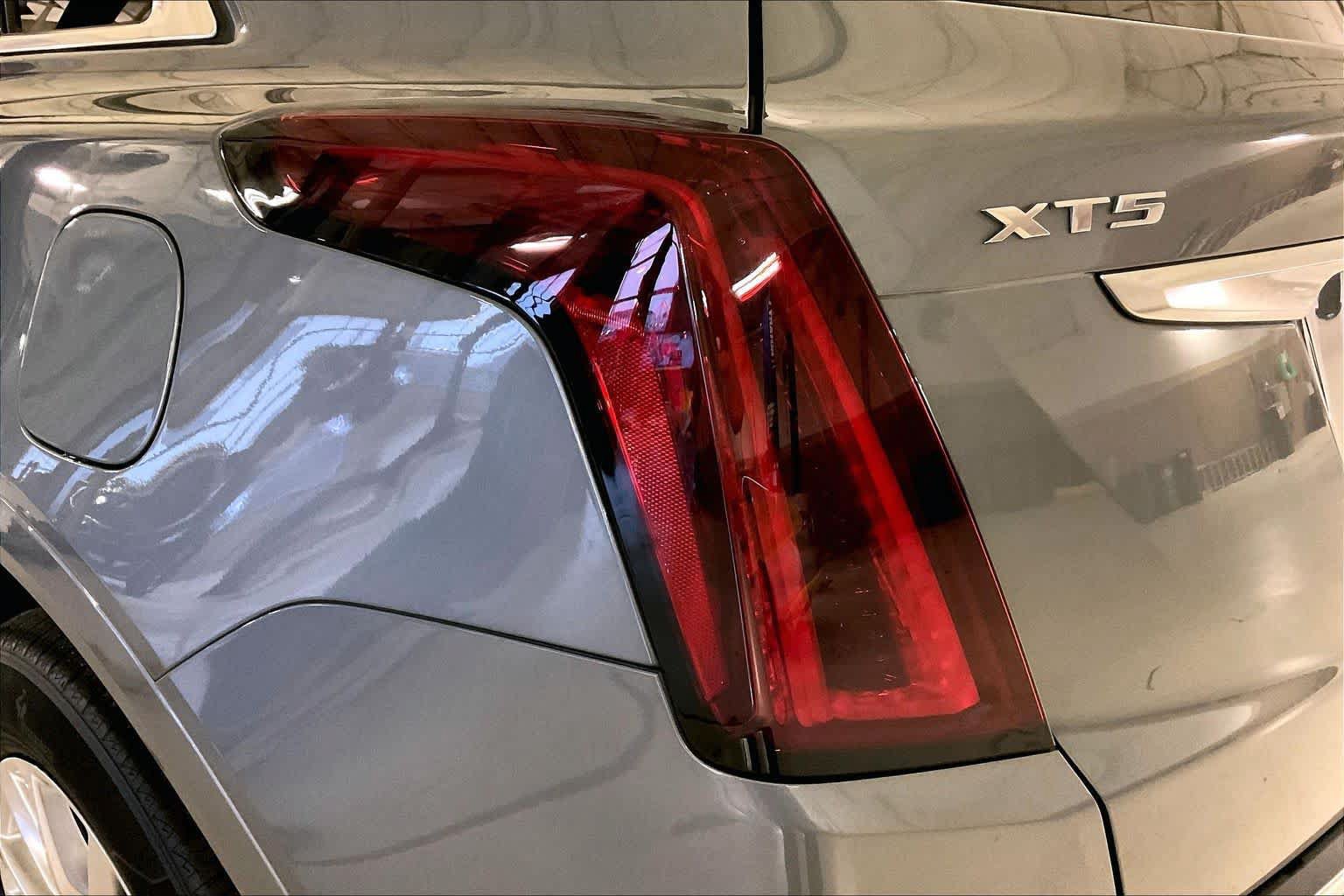 Used 2020 Cadillac XT5 Premium Luxury FWD image 26