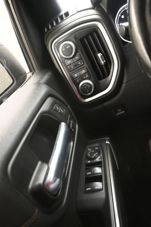 Used 2020 GMC Sierra 1500 AT4 w/ AT4 Premium Package image 13