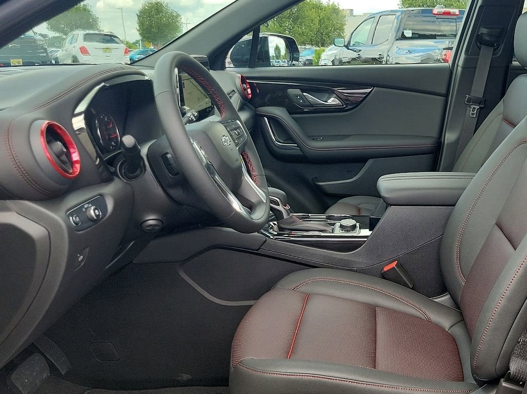 New 2025 Chevrolet Blazer RS w/ Driver Confidence II Package image 9
