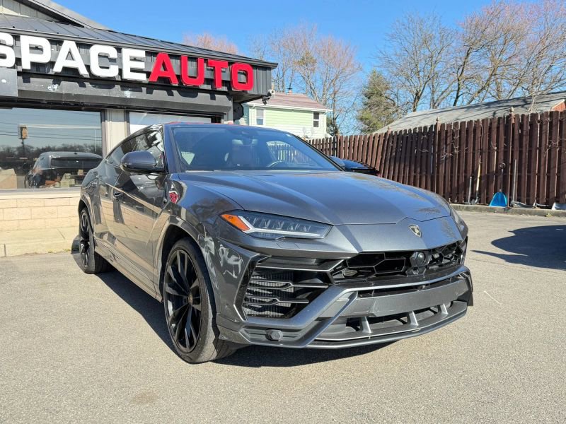 Used 2019 Lamborghini Urus AWD/4WD image 4