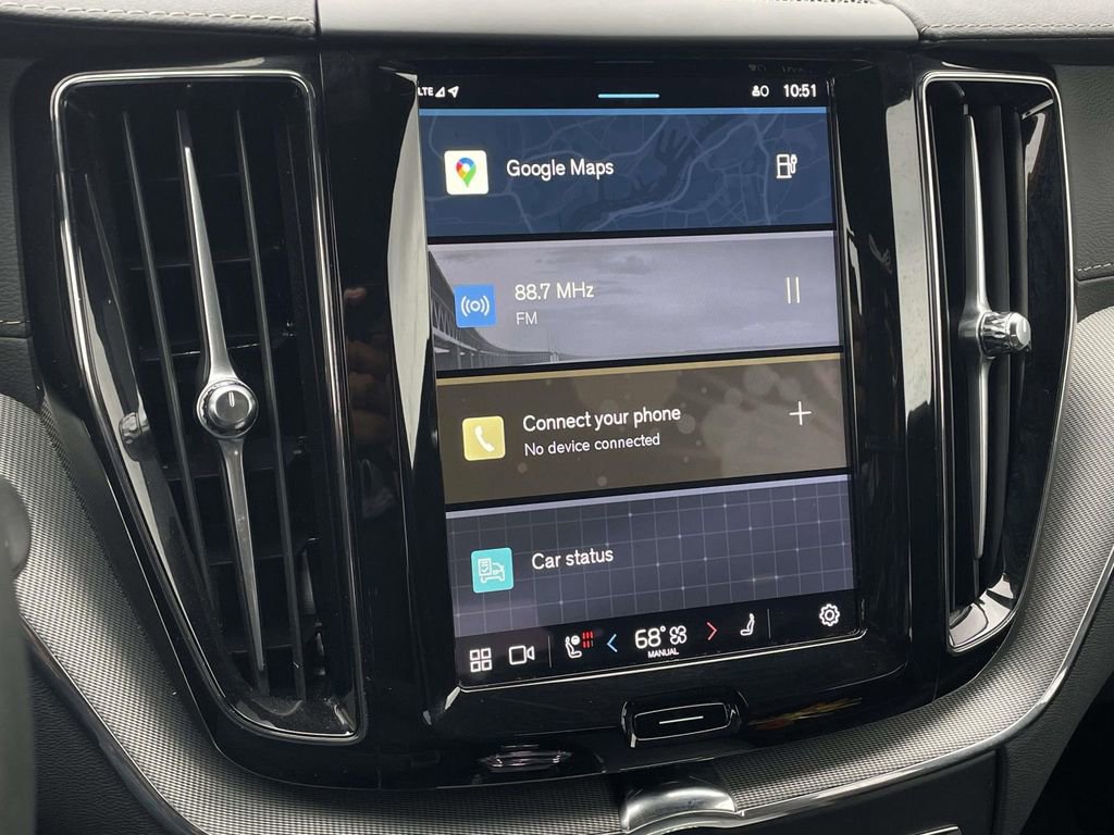 Used 2024 Volvo XC60 T8 Ultimate w/ Climate Package image 16