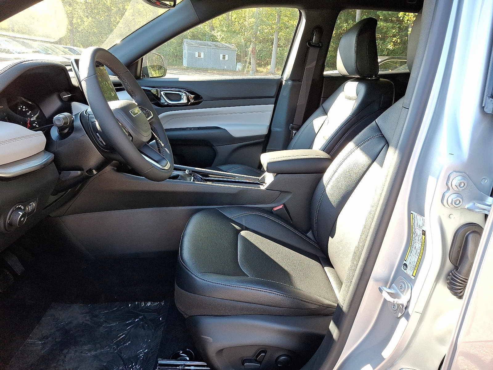 New 2026 Jeep Compass Limited image 9