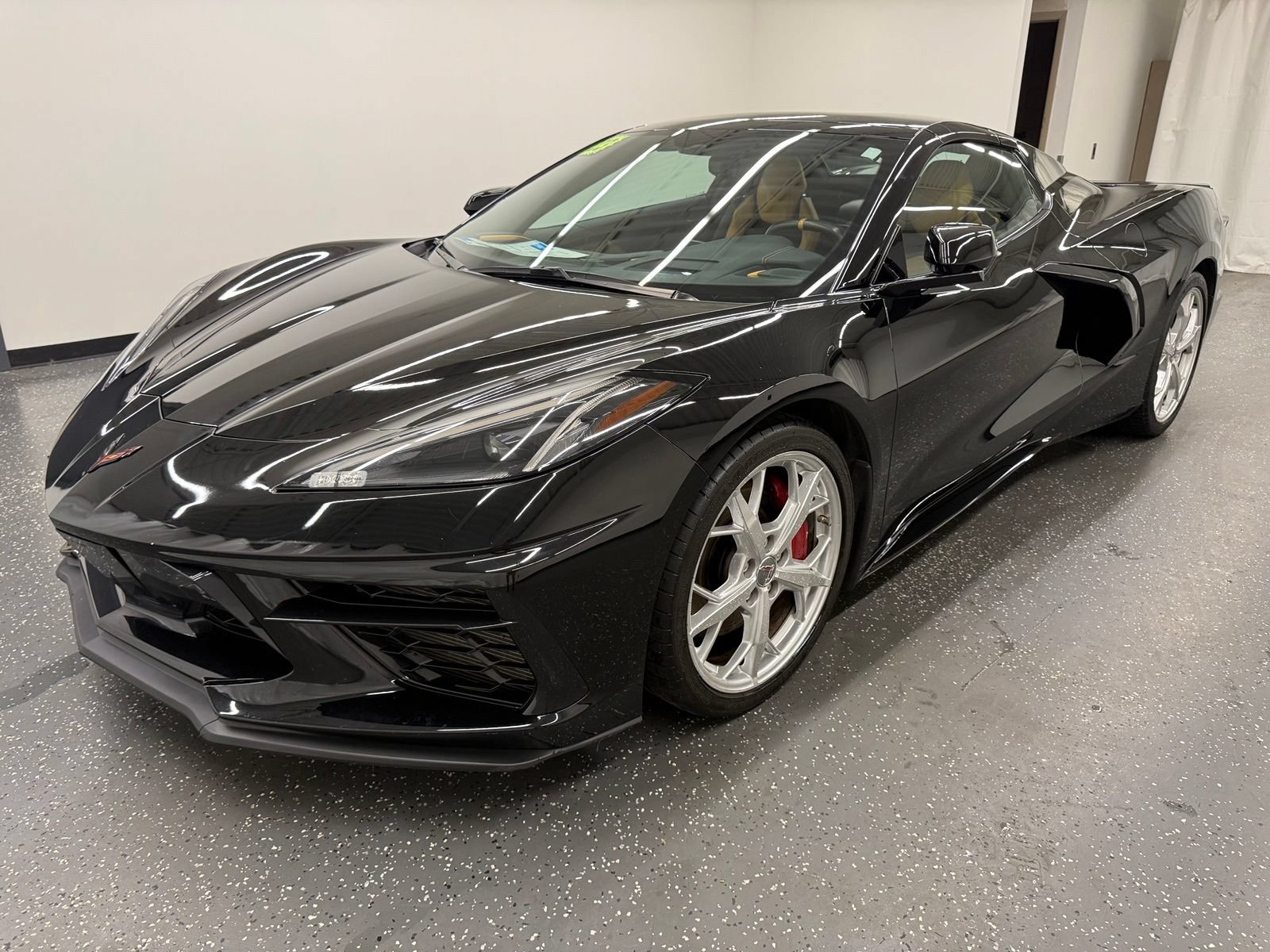 Used 2023 Chevrolet Corvette Stingray Preferred Conv w/ Z51 Performance Package RWD image 4