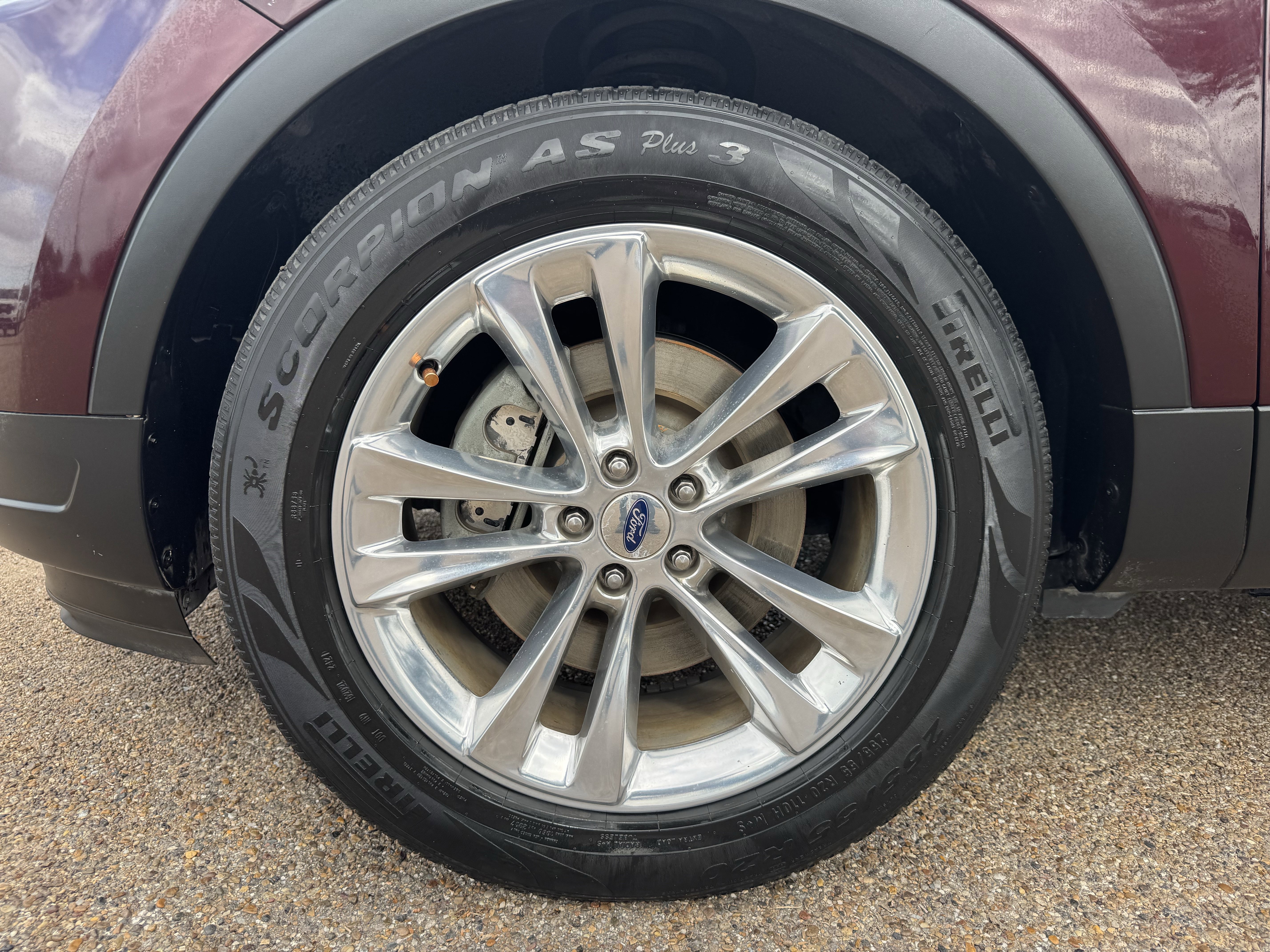 Used 2019 Ford Explorer XLT w/ Equipment Group 202A FWD image 24