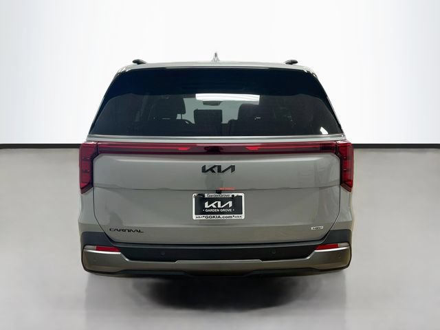 New 2027 Kia Carnival SX w/ Dark Edition Package FWD image 6