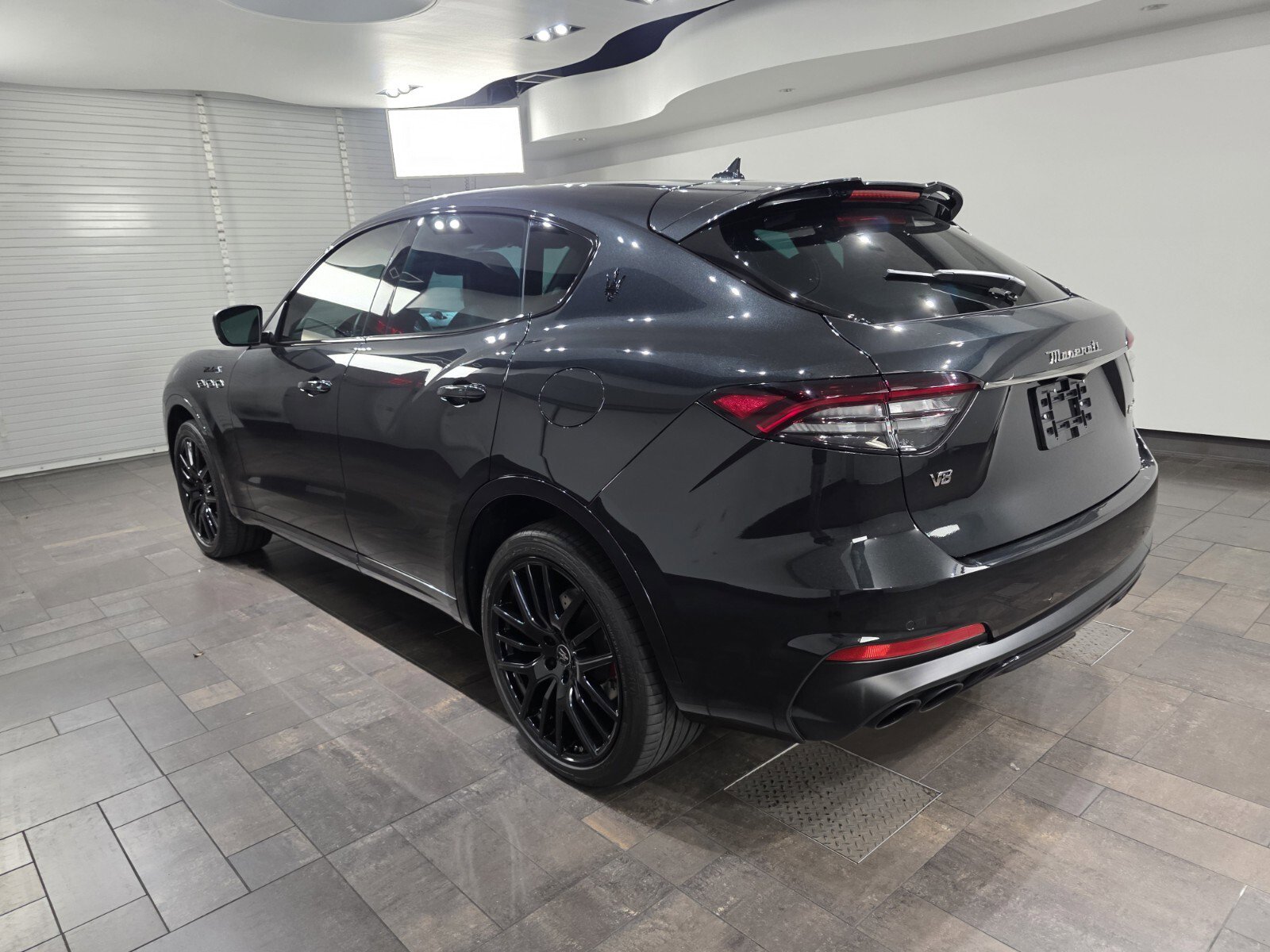 Used 2023 Maserati Levante Modena S image 4