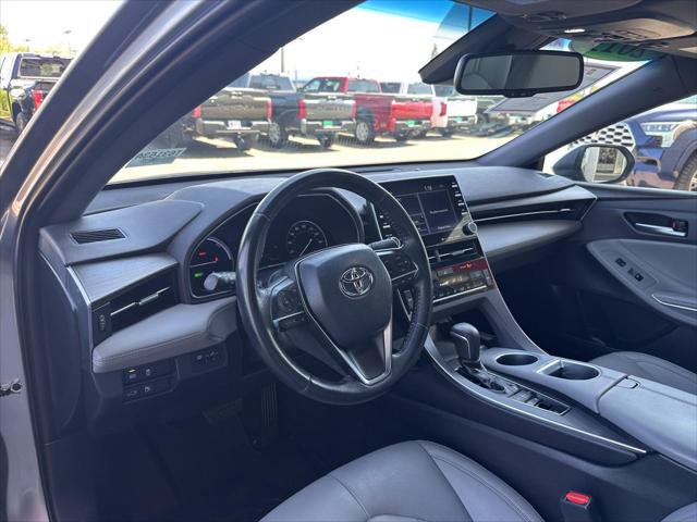 Certified 2019 Toyota Avalon XLE w/ Moonroof Package FWD image 6