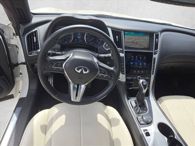 Used 2019 INFINITI Q60 Red Sport 400 w/ Carbon Fiber Package AWD/4WD image 18