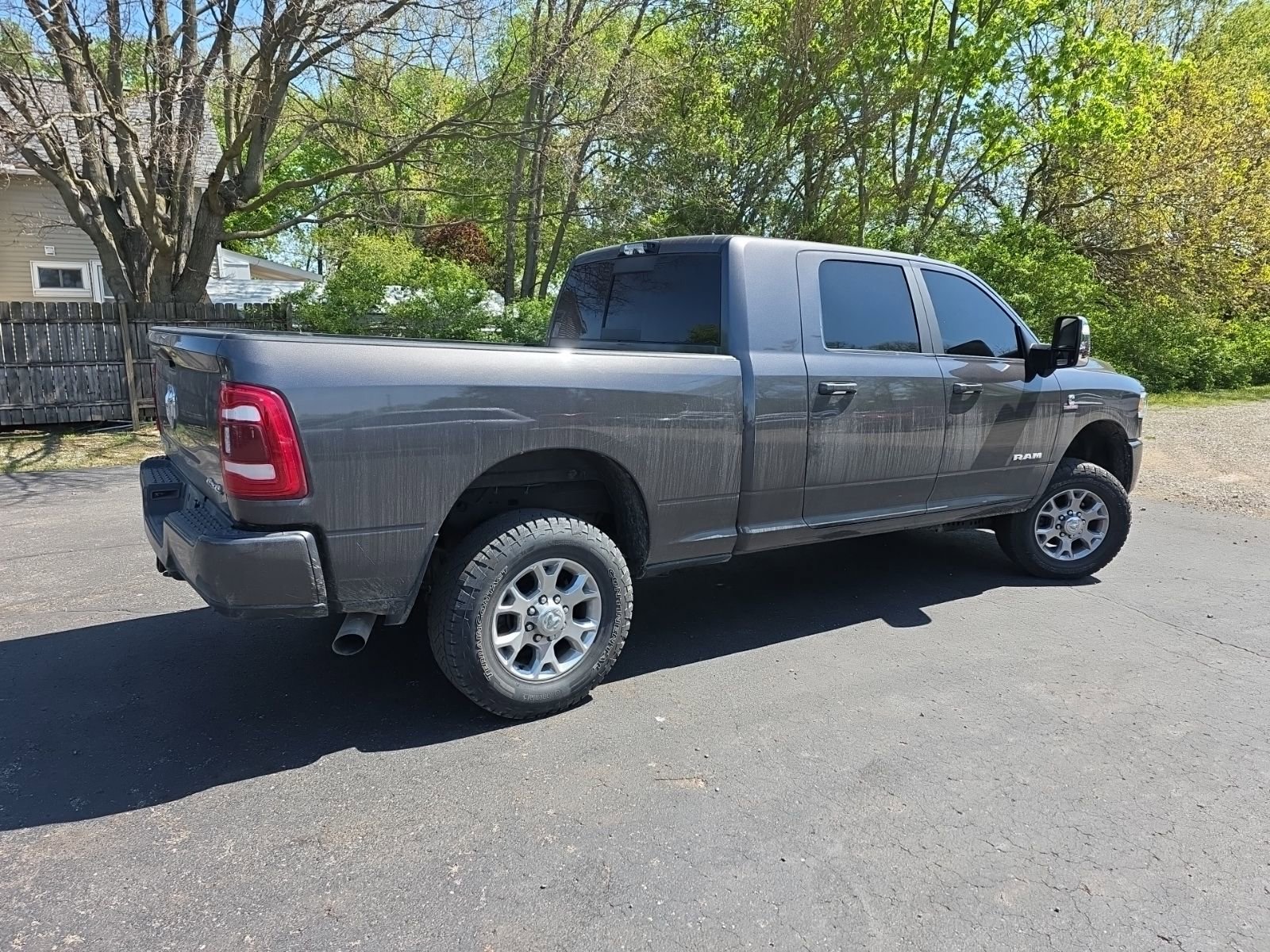 Used 2023 RAM 2500 Laramie AWD/4WD image 3