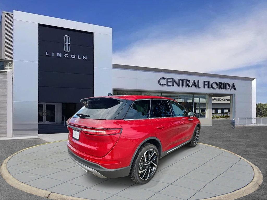 Certified 2025 Lincoln Corsair Reserve FWD image 4