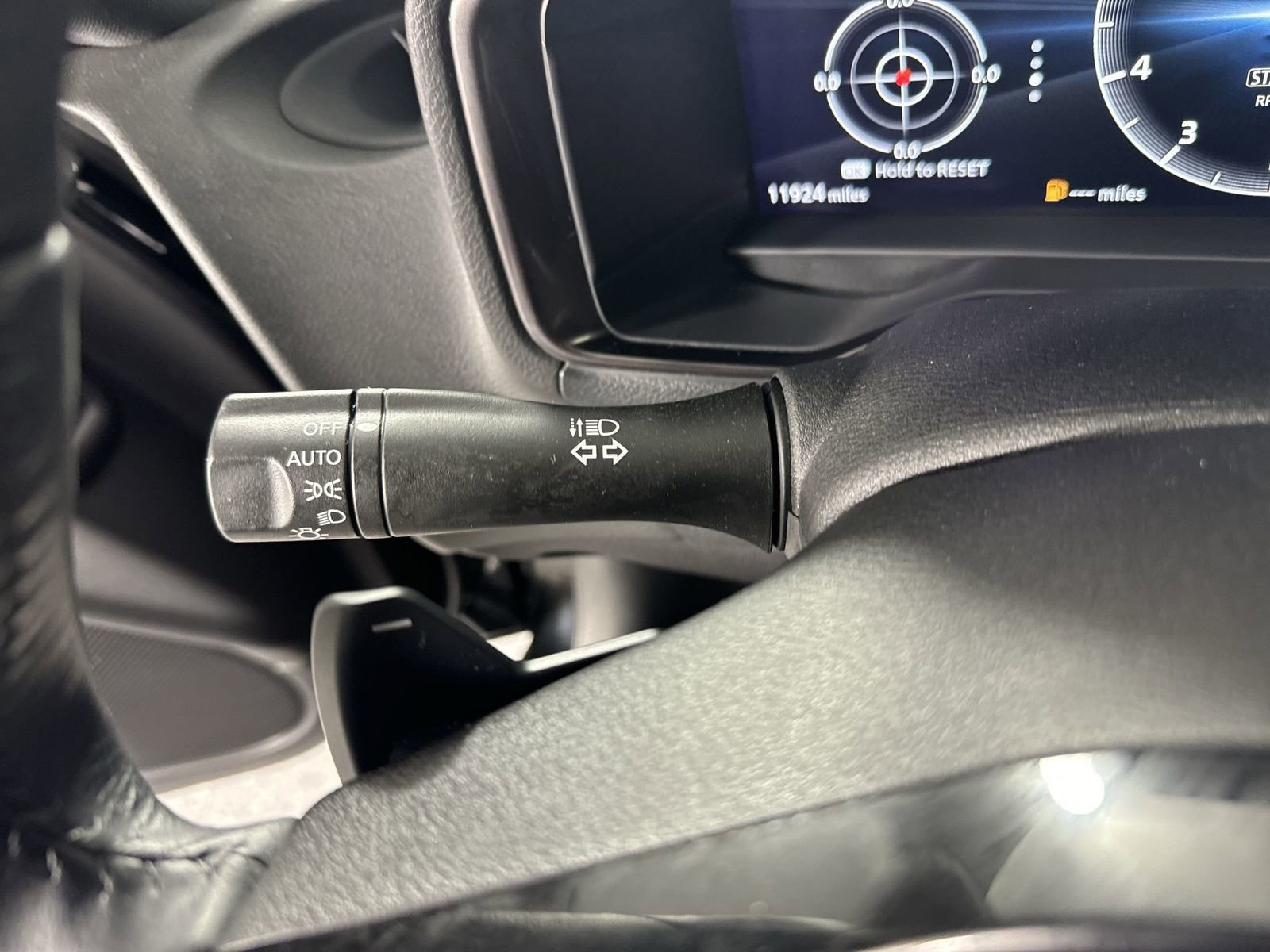 Certified 2024 Nissan Z Sport w/ Floor Mat Package image 17