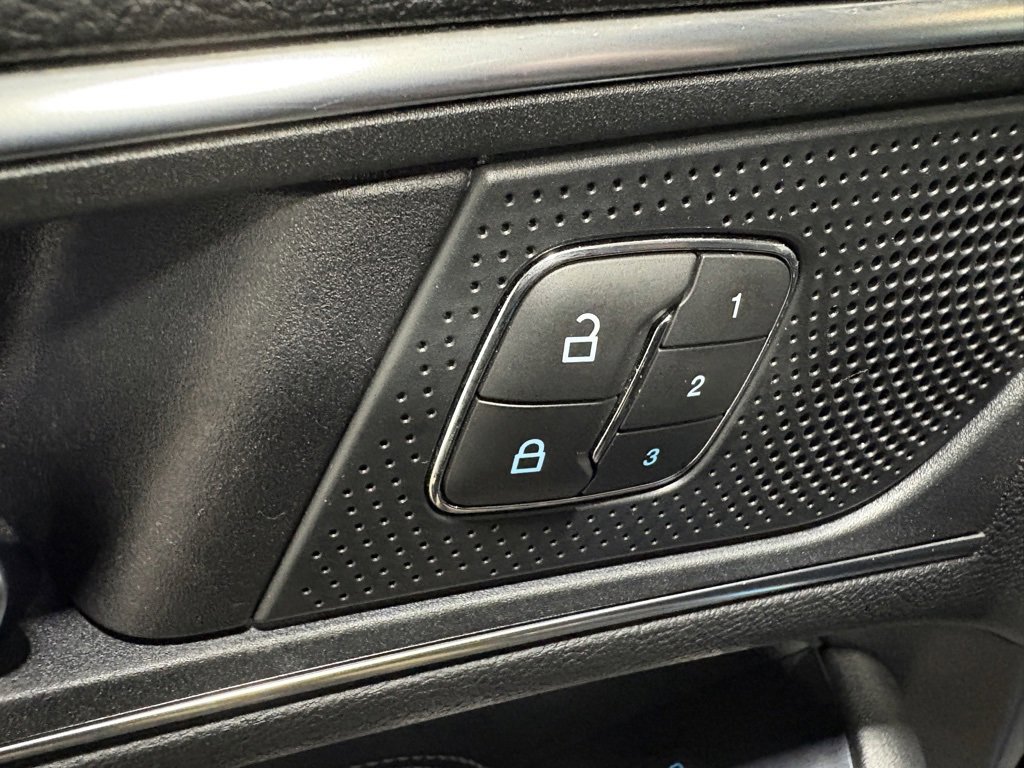 Used 2020 Ford Edge Titanium w/ Class II Trailer Tow Package image 21