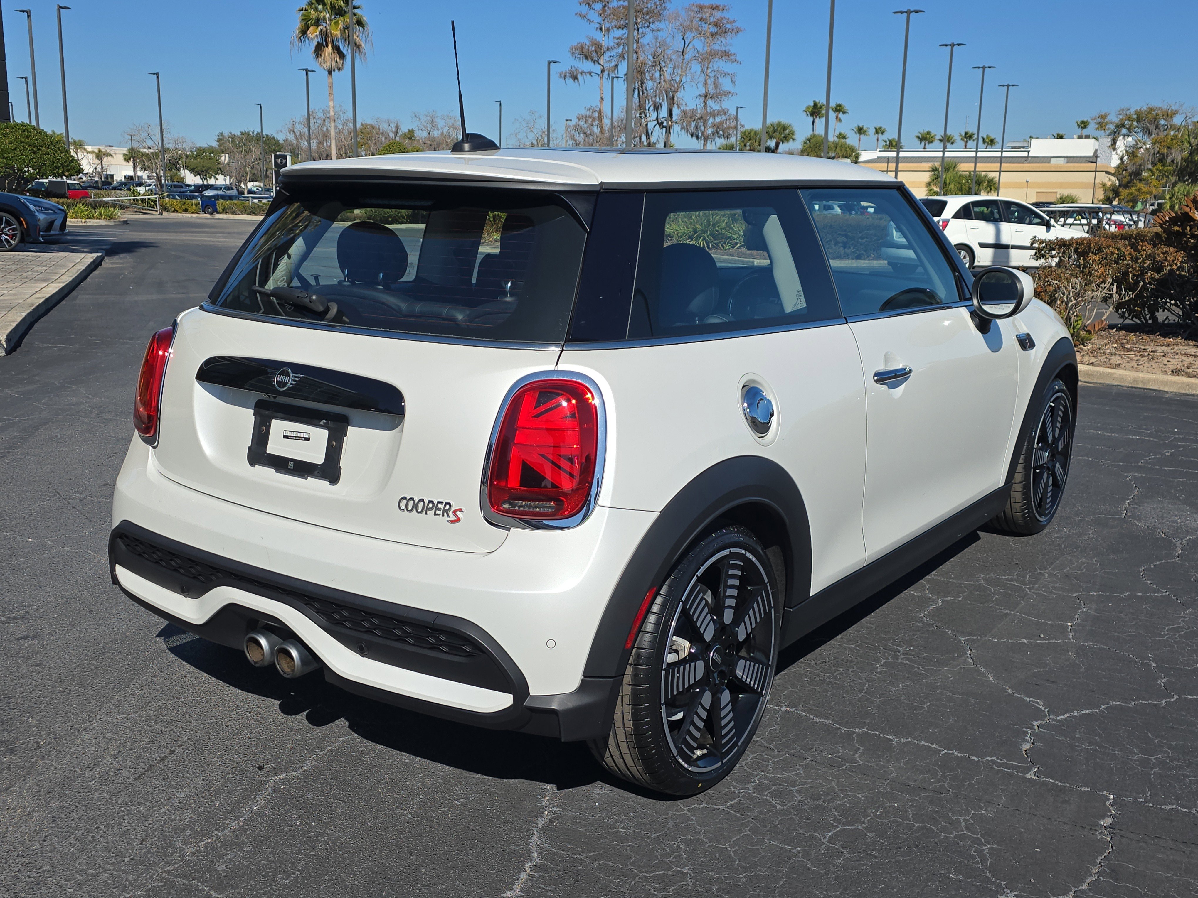 Used 2023 MINI Cooper S image 4