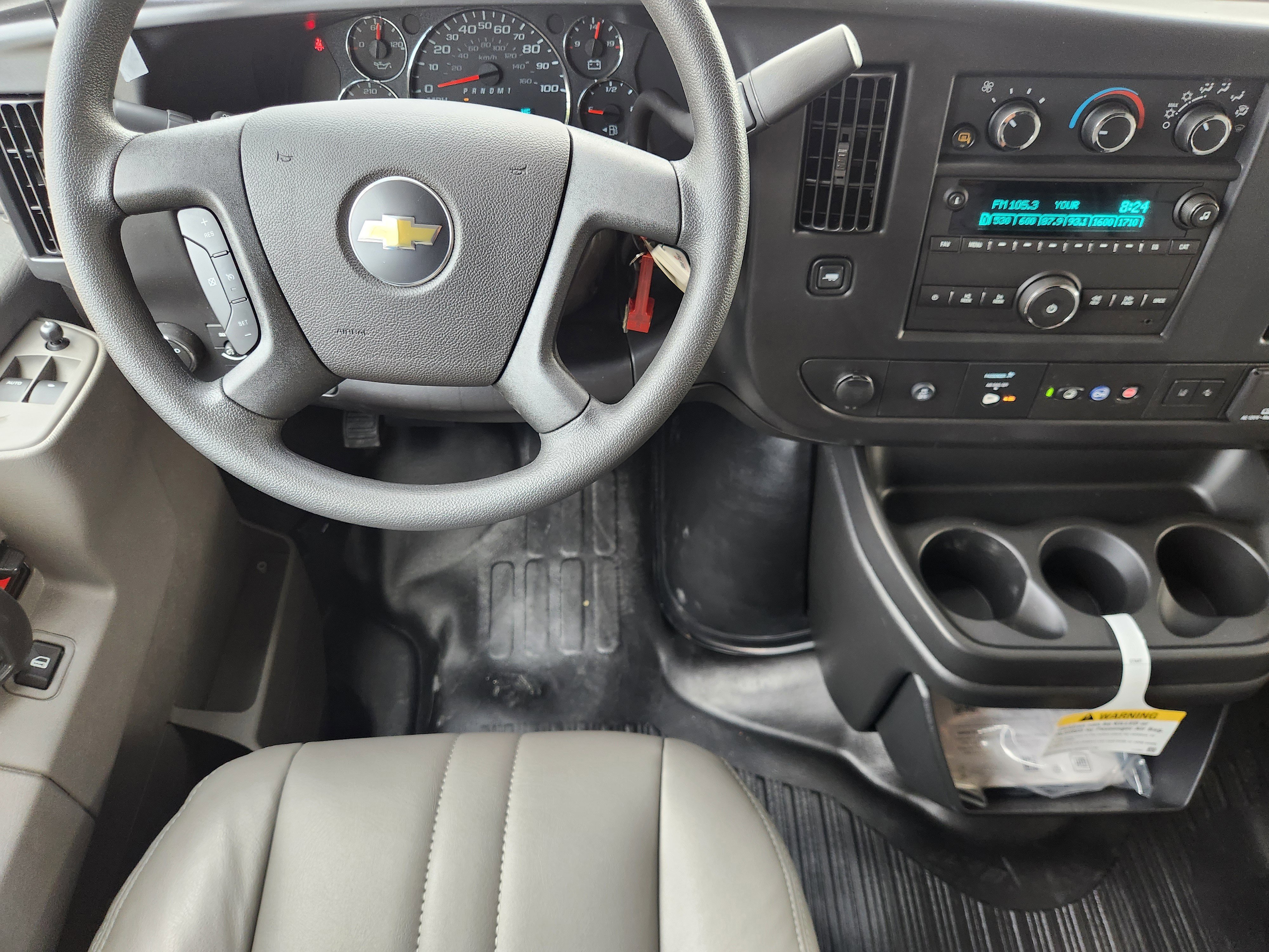 New 2025 Chevrolet Express 2500 Extended image 27