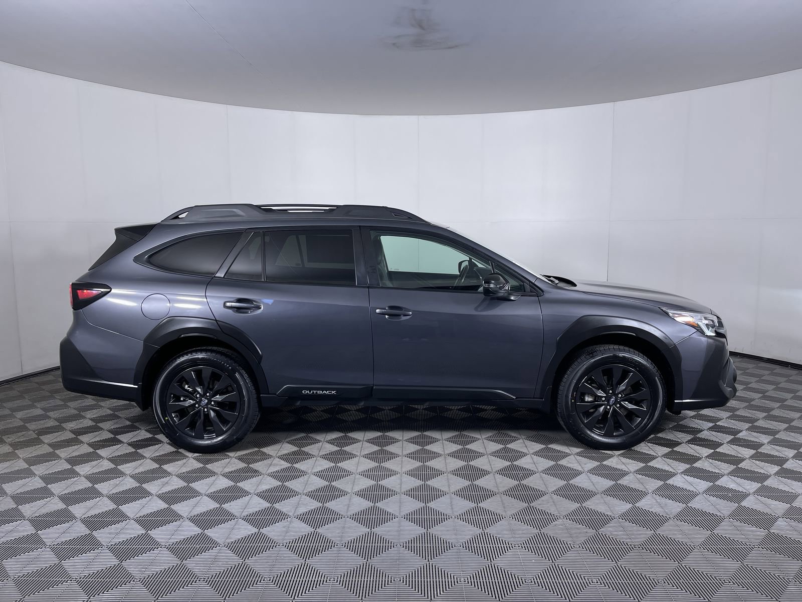 Used 2024 Subaru Outback Onyx Edition XT AWD/4WD image 10