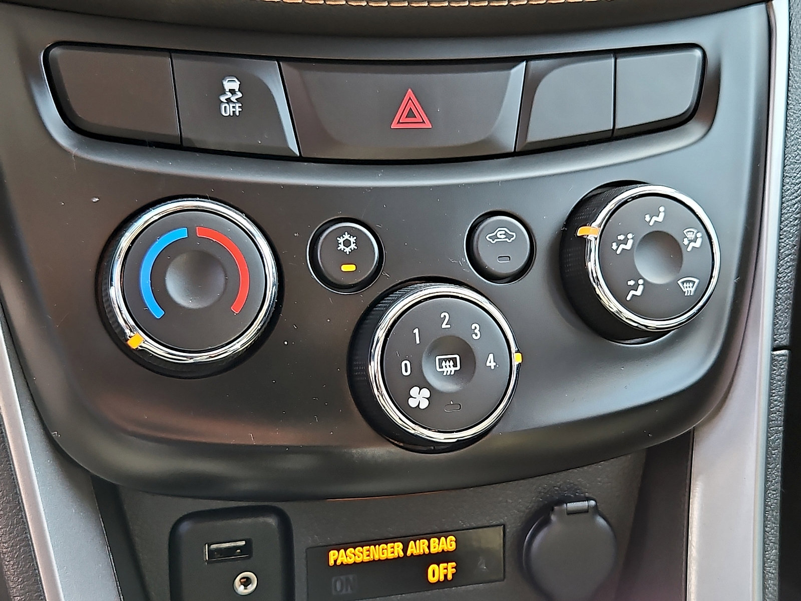Certified 2022 Chevrolet Trax LT w/ Sport Edition AWD/4WD image 16
