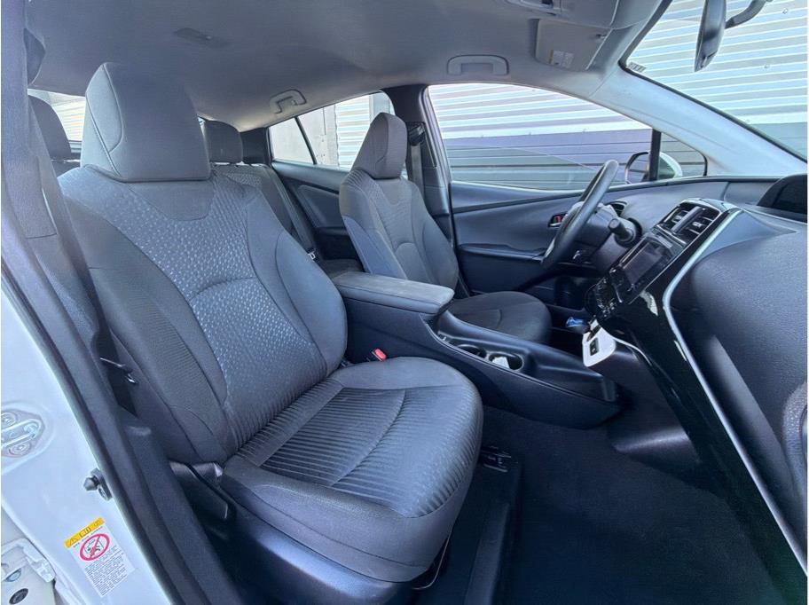 Used 2016 Toyota Prius Two w/ Preferred Accessory Package image 4