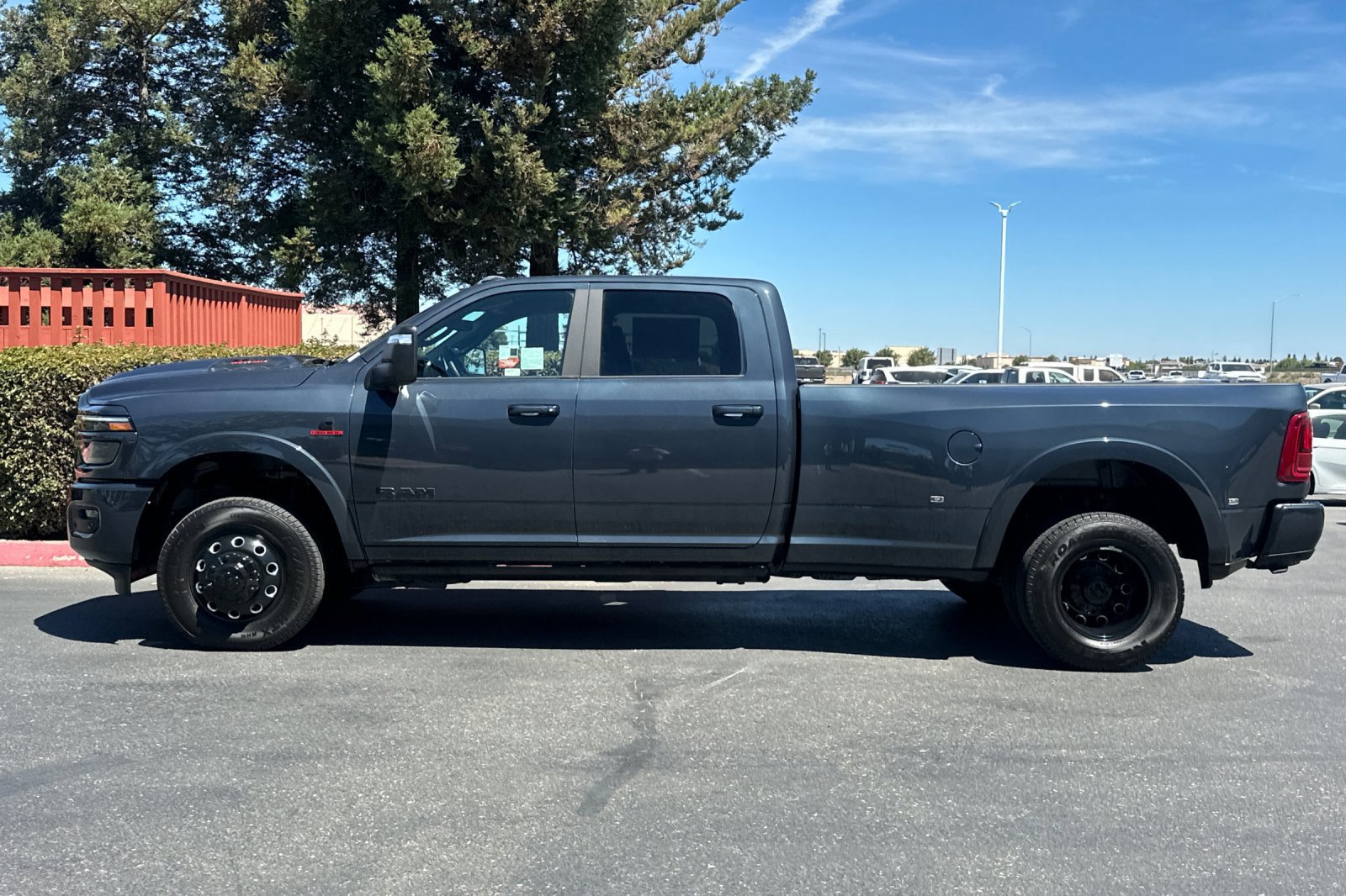 New 2025 RAM 3500 Limited image 7