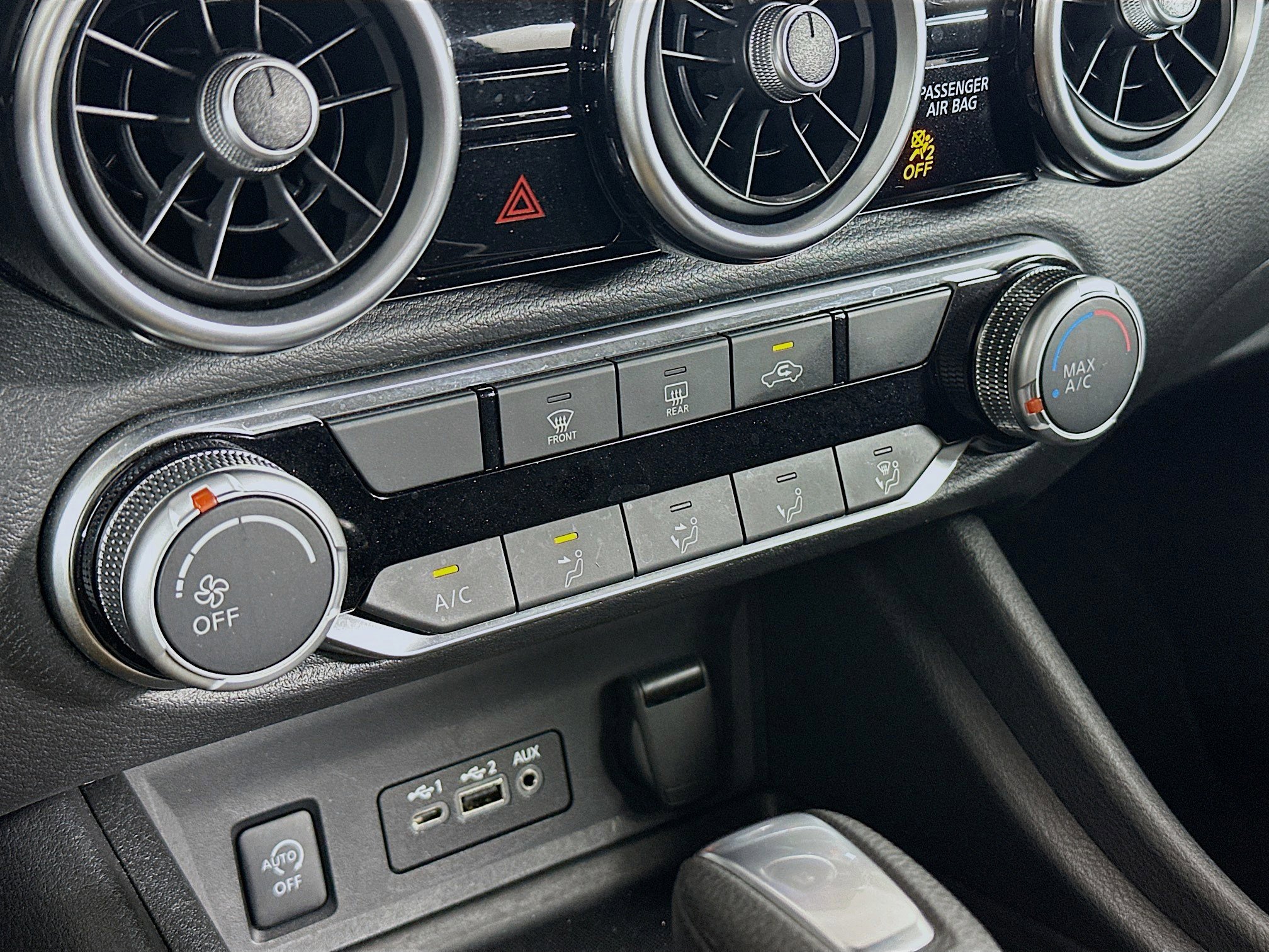 Used 2024 Nissan Sentra SV image 23