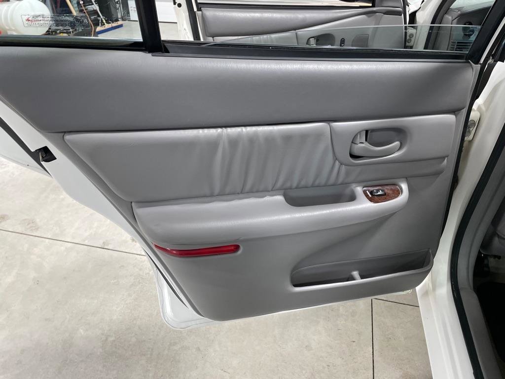 Used 2003 Buick Century Custom image 16