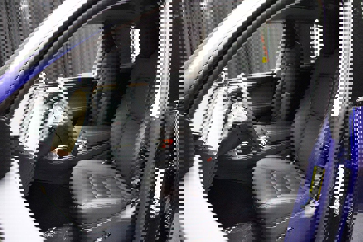 Used 2024 Tesla Model Y Performance image 47