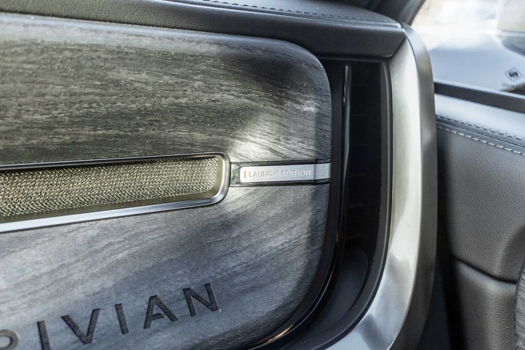 Used 2022 Rivian R1T Launch Edition image 26