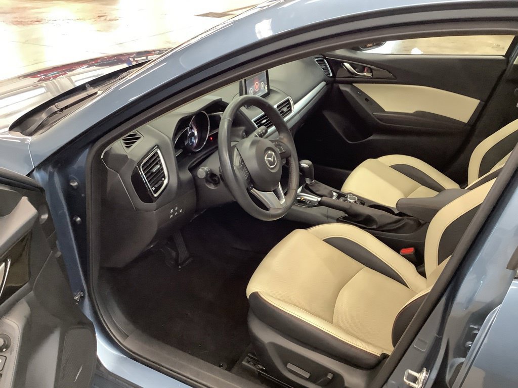 Used 2015 MAZDA MAZDA3 s Grand Touring w/ Technology Package FWD image 13