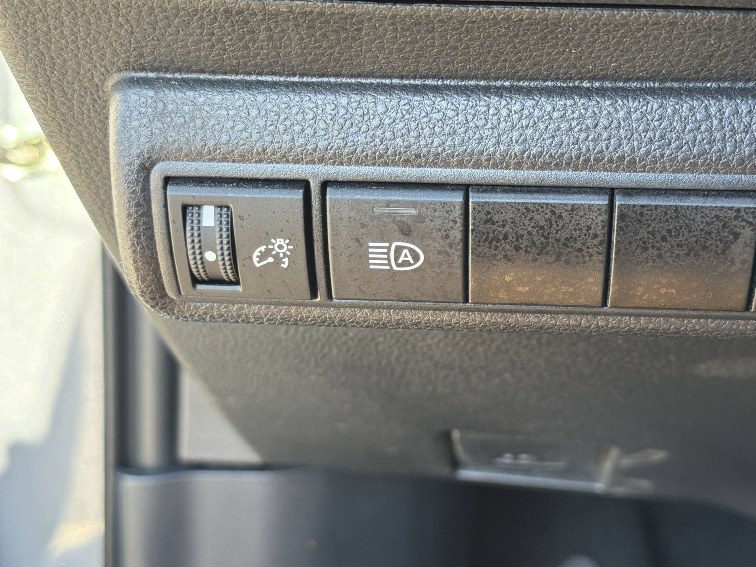 Certified 2024 Toyota Corolla LE FWD image 25
