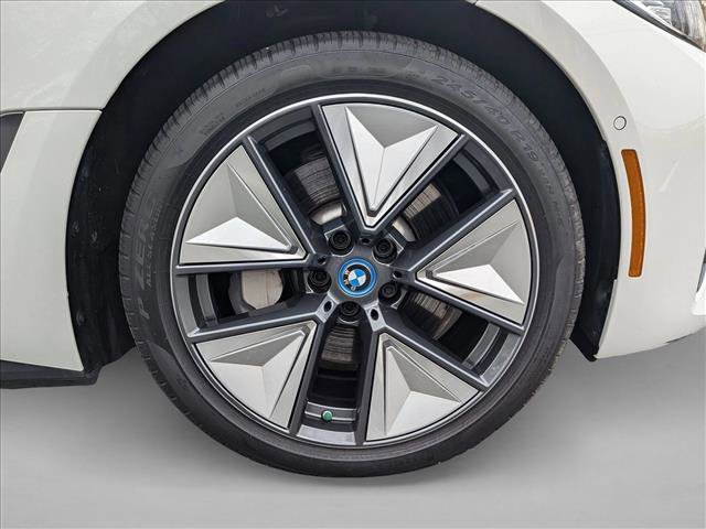 Used 2023 BMW i4 eDrive35 w/ Premium Package image 23