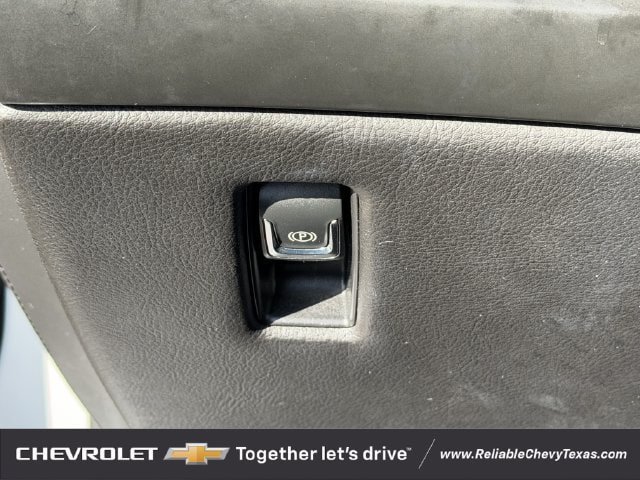 Used 2019 Cadillac Escalade ESV Premium Luxury AWD/4WD image 25