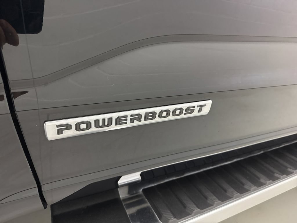 Used 2023 Ford F150 Lariat w/ Equipment Group 502A High AWD/4WD image 12