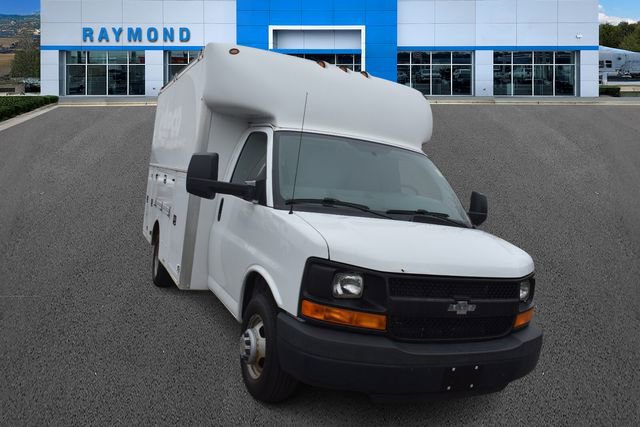 Used 2014 Chevrolet Express 3500 image 9