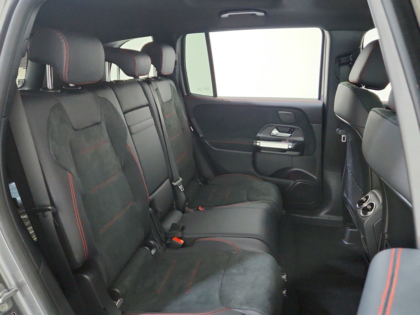 New 2026 Mercedes-Benz GLB 250 image 17