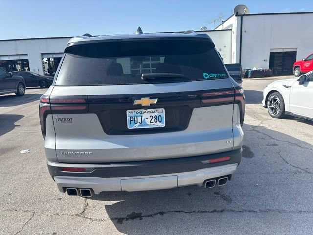 Used 2024 Chevrolet Traverse LT FWD image 16